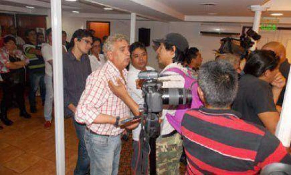 Empleados Municipales de Iguaz� en pie de guerra