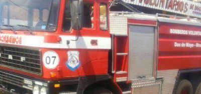 Un incendio destruy� por completo una vivienda familiar de Dos de Mayo