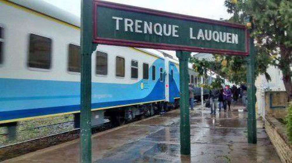 Randazzo no asisti� a la llegada del tren de pasajeros a Santa Rosa
