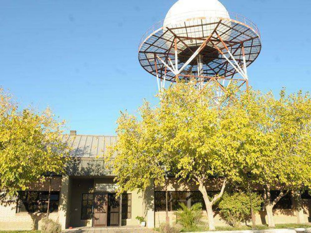Tras 20 a�os sin inversiones, prometen cambiar el radar del aeropuerto de Mendoza