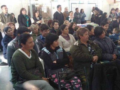 Municipios se lanzan a dar capacitaciones y subsidios para nuevos desocupados
