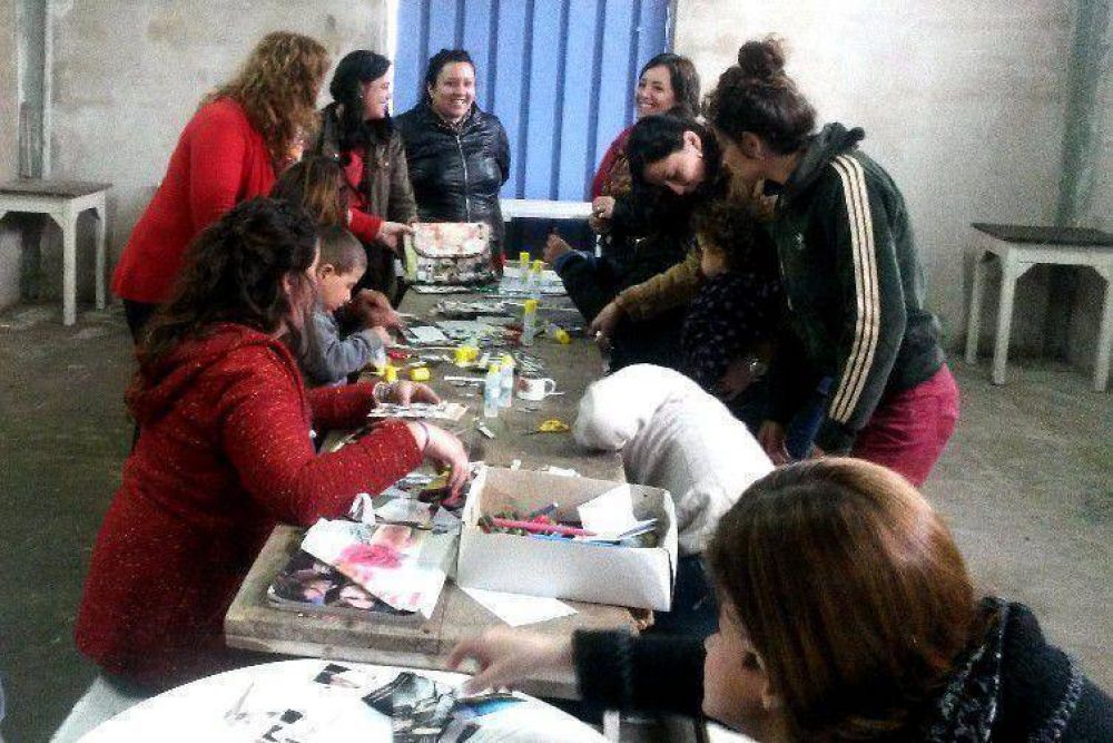 Se desarrolla con �xito un programa social dedicado a la Mujer en el Barrio El Hueco