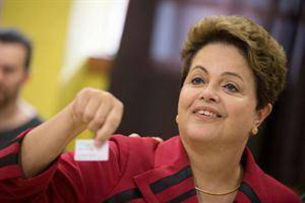 Dilma gan pero enfrenta el desafo del balotaje
