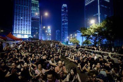 Pese a la amenaza de represi�n, sigue la protesta en Hong Kong