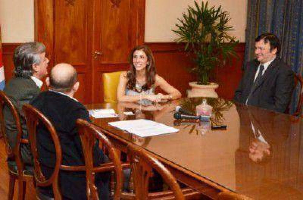 Economa: Ministerio de Economia de la Pcia y Secretara de Economa de La Banda acordaron primeros puntos por coparticipacin