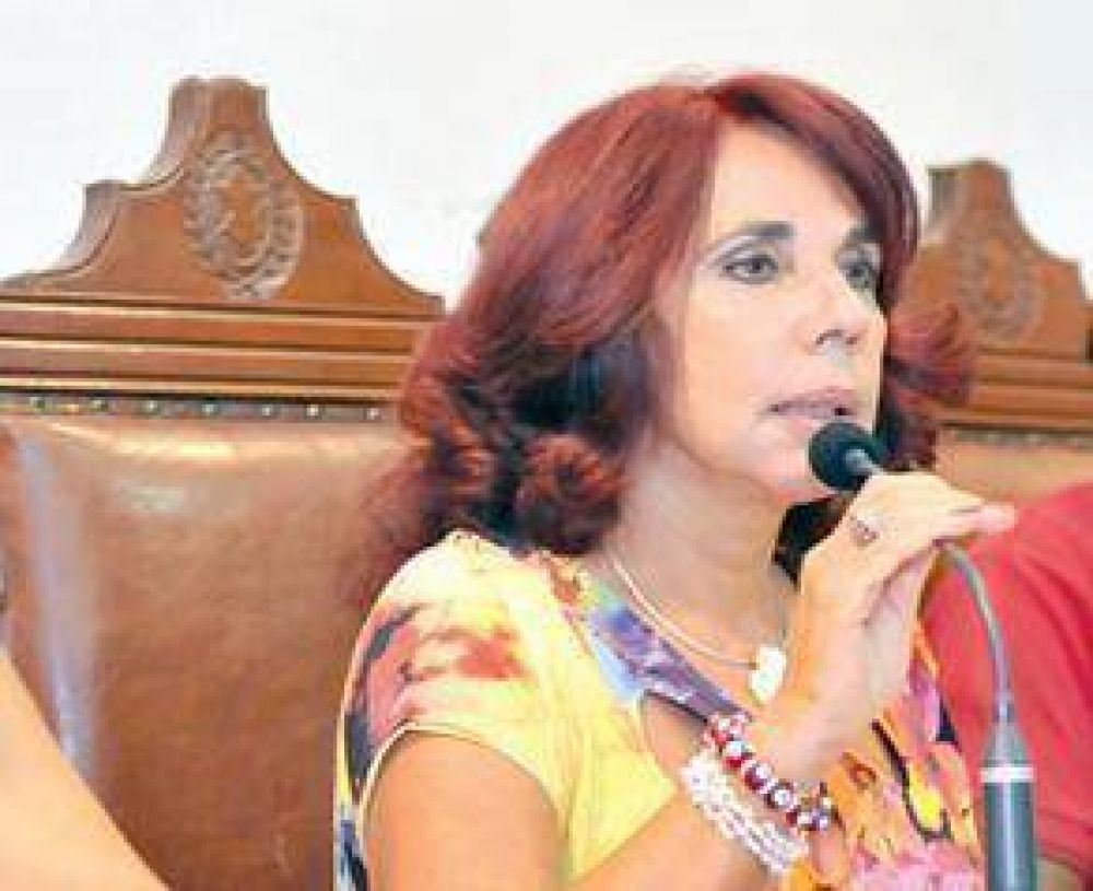 Di Bez: �Hay que enfrentar el tema de la prostituci�n y no esconder la cabeza como un avestruz�