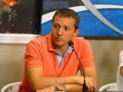 Assennato: �la militancia juvenil es pensar, trabajar y luchar por el otro�