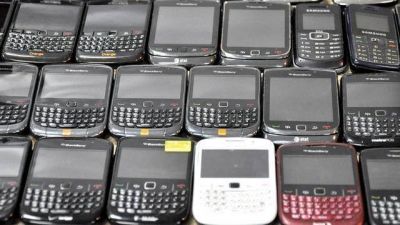 Investigar�n la habilitaci�n de locales allanados por robo de celulares 