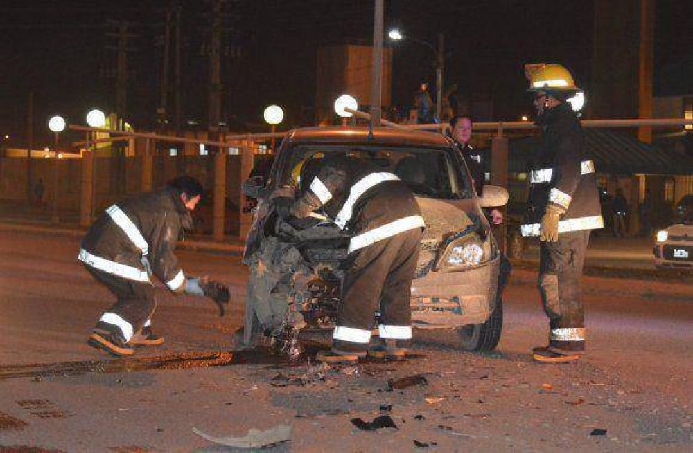 Violento choque sin heridos sobre la Ruta 3