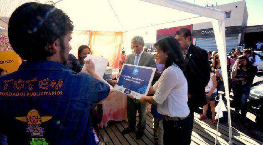 Poggi inaugura nuevas empresas en La Punta