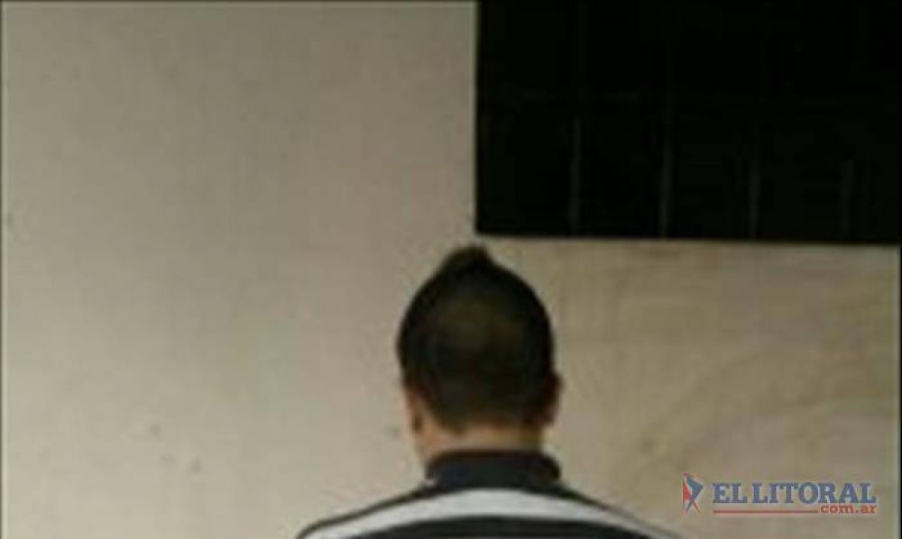 Detienen a pareja de motochorros que quiso robarle las pertenencias a un joven