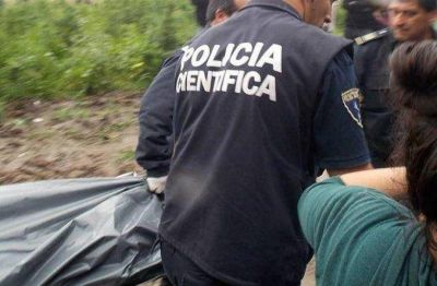 Encuentran sin vida a una travesti en un descampado