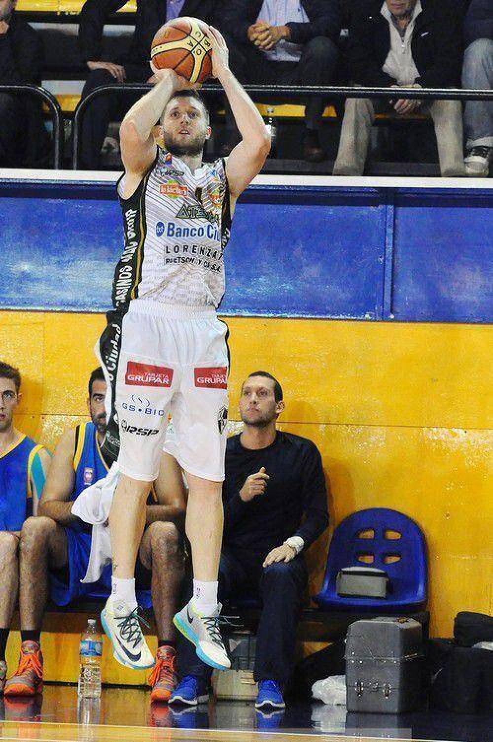 No jug� Paran�(da) bien
