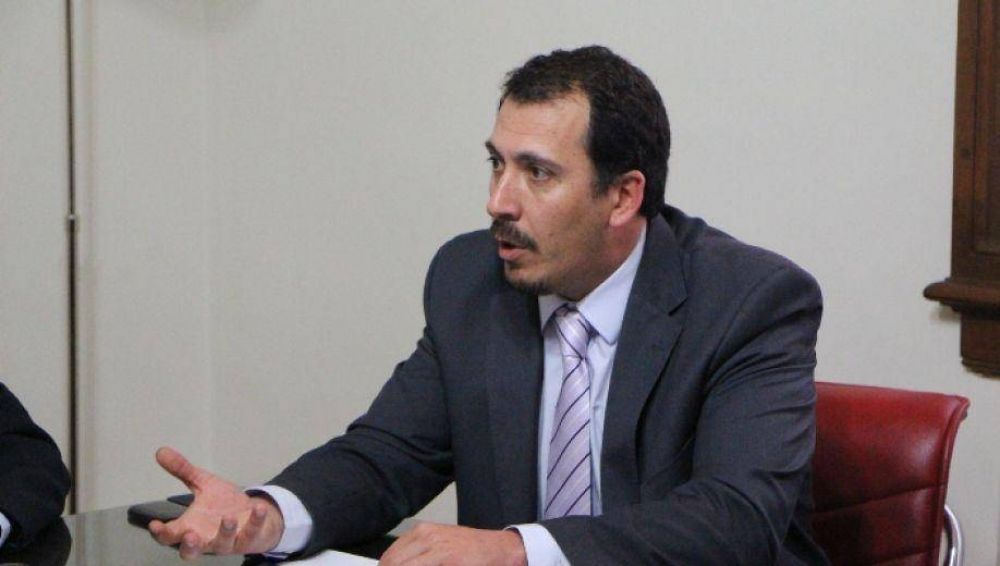 PIERAZZOLI: �LAS CENTRALES TIENEN UN ALTO NIVEL DE CONFLICTIVIDAD QUE NO APORTA A NING�N ACUERDO NI DI�LOGO�