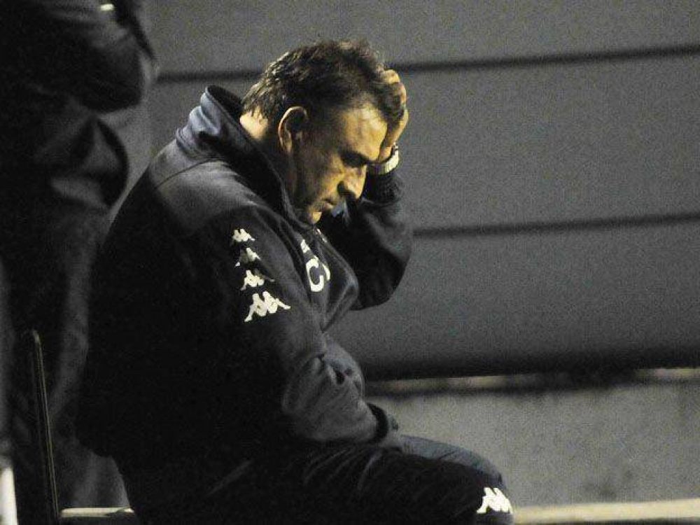 Ricardo Rodr�guez dej� de ser el DT de Independiente Rivadavia