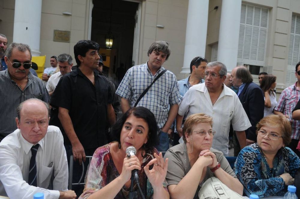 Gremios estatales anuncian un paro para ma�ana