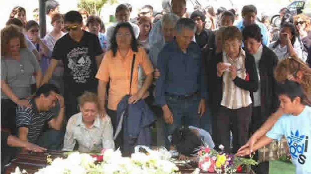 Santiago Leiva reemplaza a Evelia Murillo. El mi�rcoles retorna a la escuela