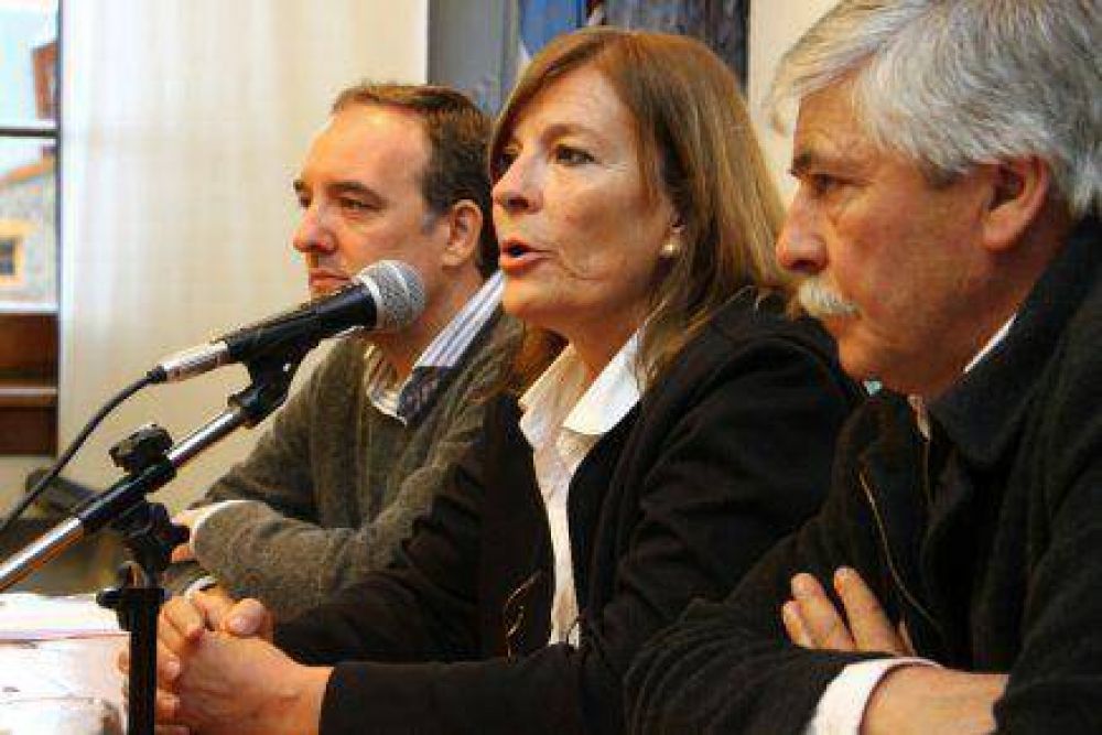 Bloque N�stor Kirchner anticip� que ira a las PASO