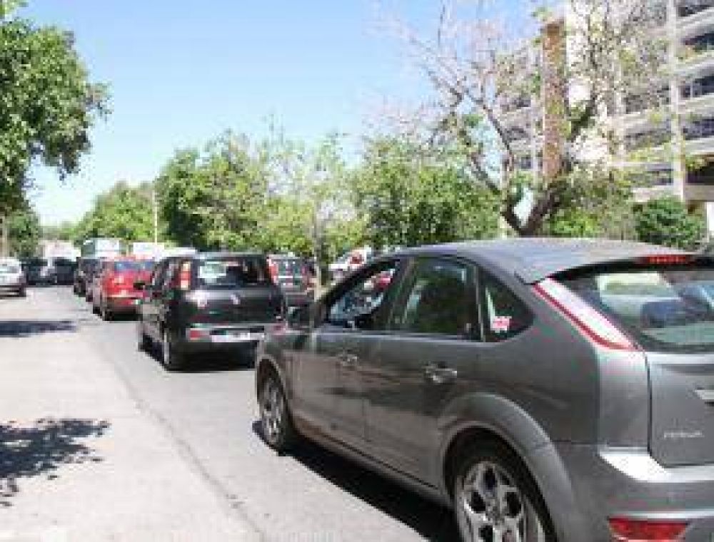 Caos en calle Espa�a tras los cambios en Las Heras