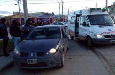 Debieron asistir a una embarazada tras un choque
