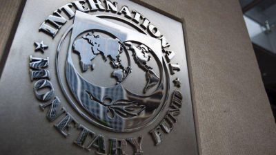 El FMI proyect� que la Argentina seguir� en recesi�n en 2015