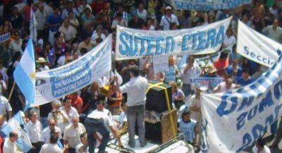 Gremio docente ratifica el paro parcial del viernes