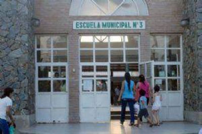 En un a�o, se equipar� el sueldo de docentes municipales y provinciales