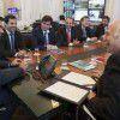 Firman convenio para fortalecer la cuenca lechera del Chaco