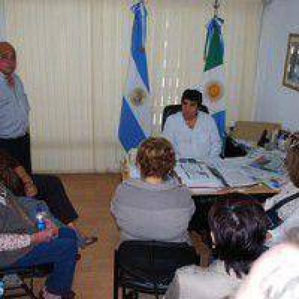 S�nchez recibi� a dirigentes de Atech y Federaci�n Sitech