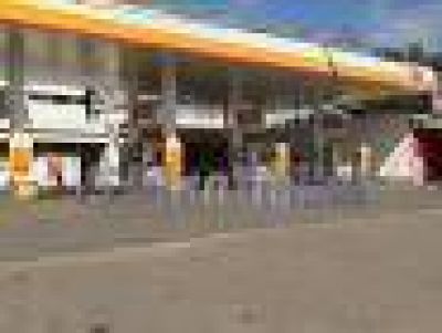 Inseguridad descontrolada en Tres de Febrero: Apu�alaron al playero de una estaci�n de servicio