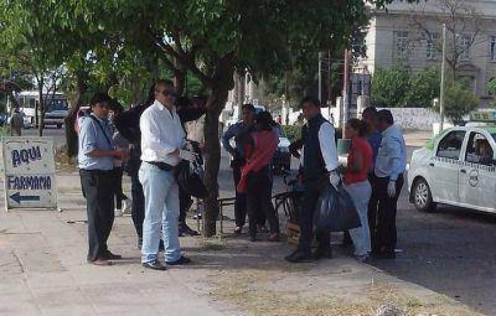 Calidad de Vida municipal decomiso una importante cantidad de pescados en la v�a p�blica