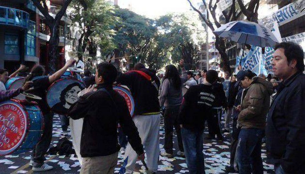Los estatales porte�os volver�n a realizar un paro el viernes