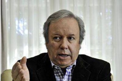 PERALTA ESPERA QUE PETROBRAS SE VAYA LO ANTES POSIBLE