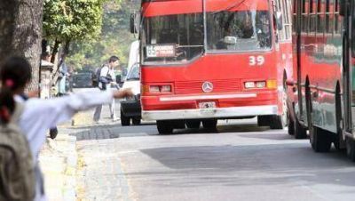 Nuevo debate por la gratuidad del transporte a estudiantes