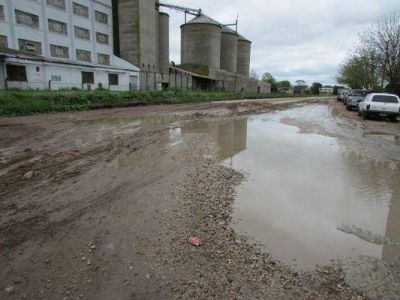 Intiman a finalizar una obra de pavimentaci�n