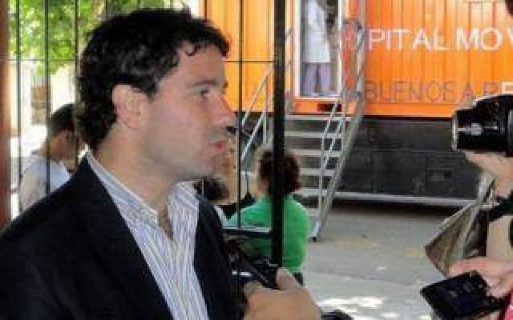 Provincia fustig� a Posse por querer desalojar a 62 familias en San Isidro