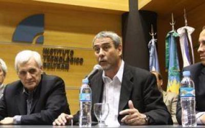 Avellaneda: Ferraresi homenaje� a Per�n a 119 a�os de su nacimiento