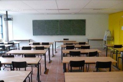 Inscriben para concurso de asistentes escolares