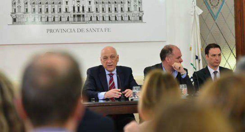 Solventar�n 74 escuelas privadas