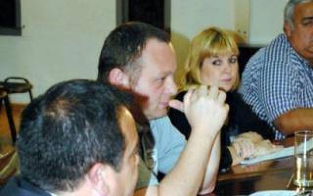 Baradero: Reuni�n abierta entre concejales y el Intendente Carossi
