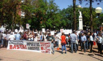 �Corten los impuestos, bajen los impuestos, estamos cansados�