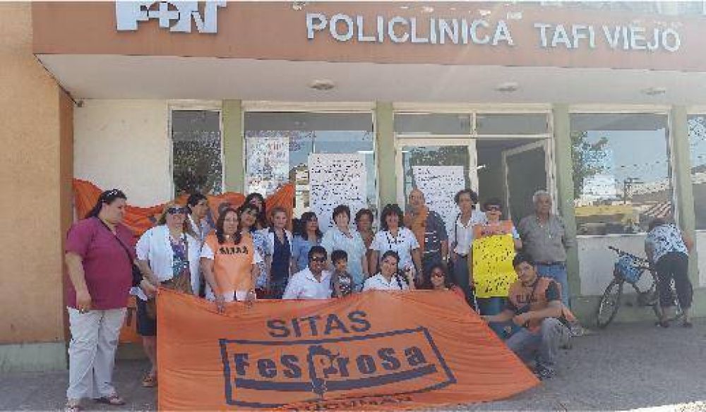 Autoconvocados de la Salud exigen mejoras laborales en Policl�nico de Taf� Viejo