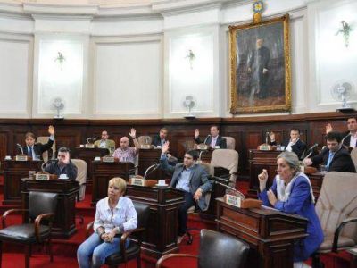 Concejo Deliberante: Homenaje a Per�n e intimaci�n a ABSA por mal servicio