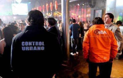 Intiman a boliches por fiestas de egresados de colegios secundarios