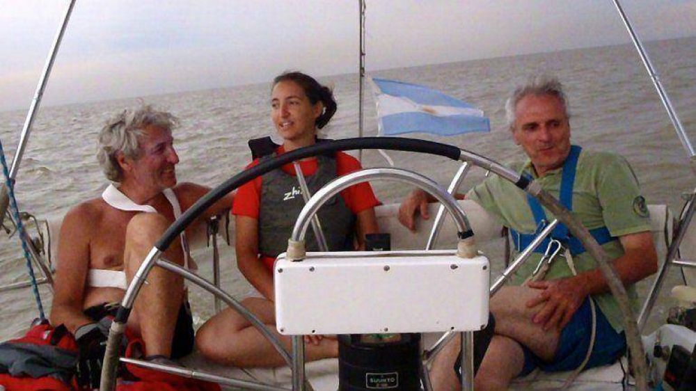 Brasil junto con la Argentina reanudan hoy la b�squeda del velero