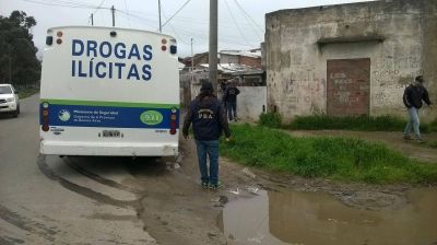 Detienen a una persona en allanamiento a un �Bunker� en el barrio Libertad