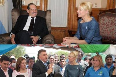 Coqueteo pol�tico del sciolismo con Alperovich y Amaya