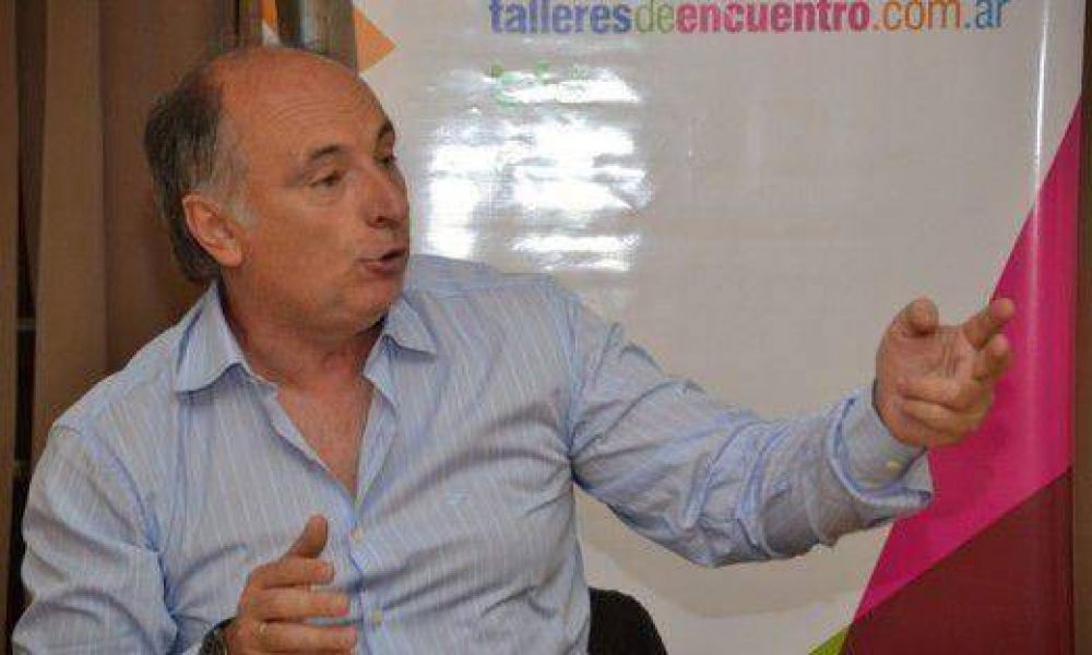 Accastello propone en la provincia el �Modelo Villa Mar�a� para 2015
