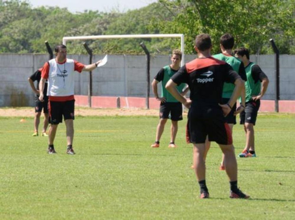 Newell's va tomando forma para recibir a River el domingo en el Coloso
