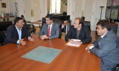 Quintela se reuni� con Capitanich para gestionar recursos